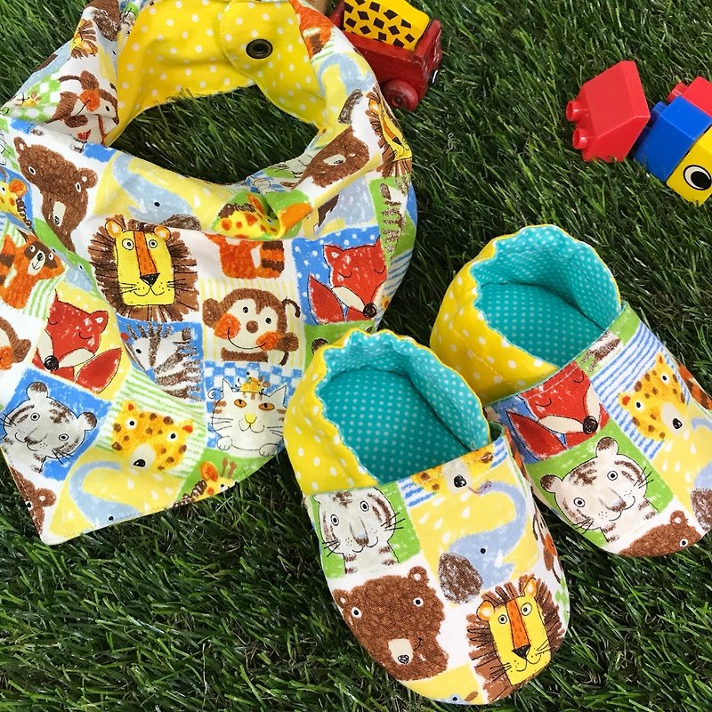 Colorful animal gift boxes - triangular bib + toddler shoes - Baby Gift Sets - Cotton & Hemp Yellow
