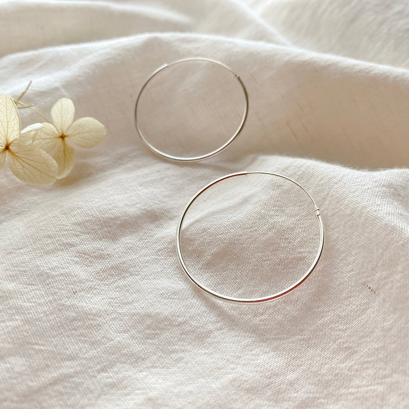 Circles-Silver earrings - ต่างหู - เงินแท้ สีเงิน