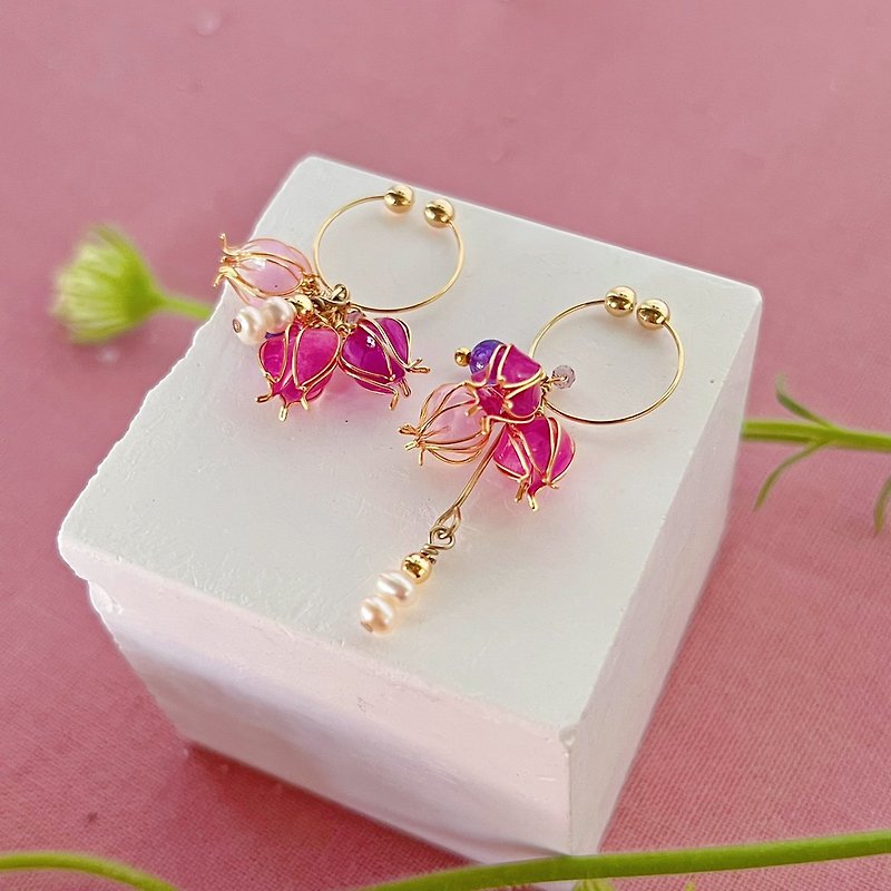 Earrings Charites Charites - Grape Asymmetric Resin Jewelry Handmade Jewelry - Earrings & Clip-ons - Resin Purple