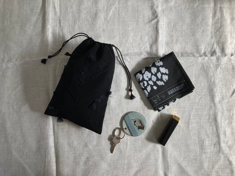 rickrack kinchaku ( black ) - 化妝包/收納袋 - 聚酯纖維 黑色