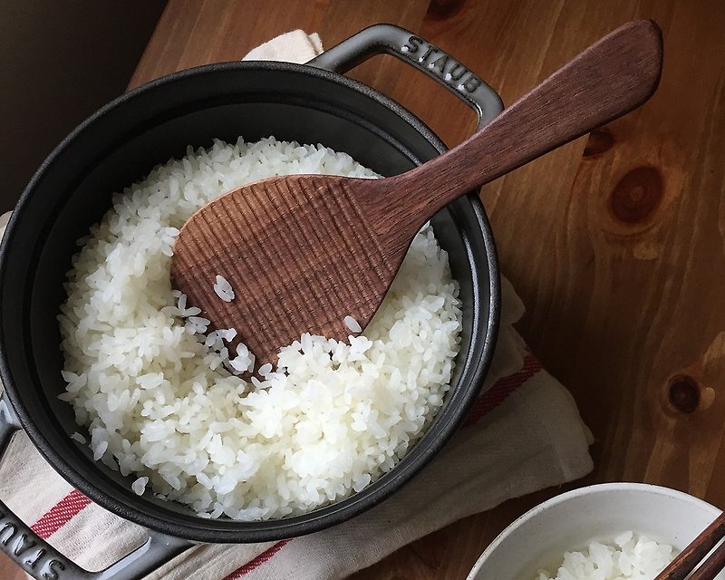 Qing system. Hand-made wooden rice spoon-teak / walnut - เครื่องครัว - ไม้ สีนำ้ตาล
