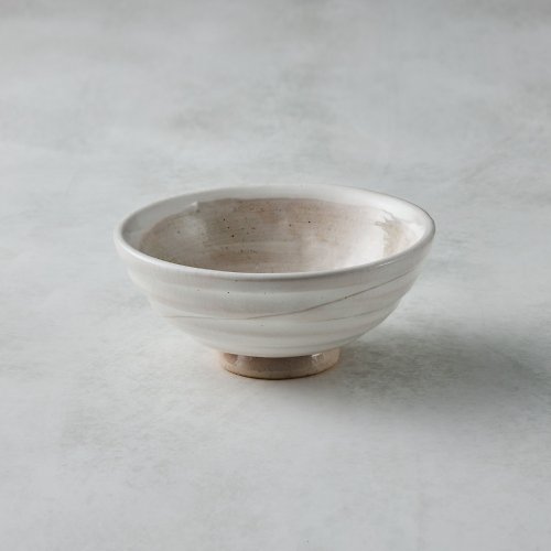 有種創意 日本食器 日本美濃燒 - 雲畫白陶飯碗 (12.5cm)