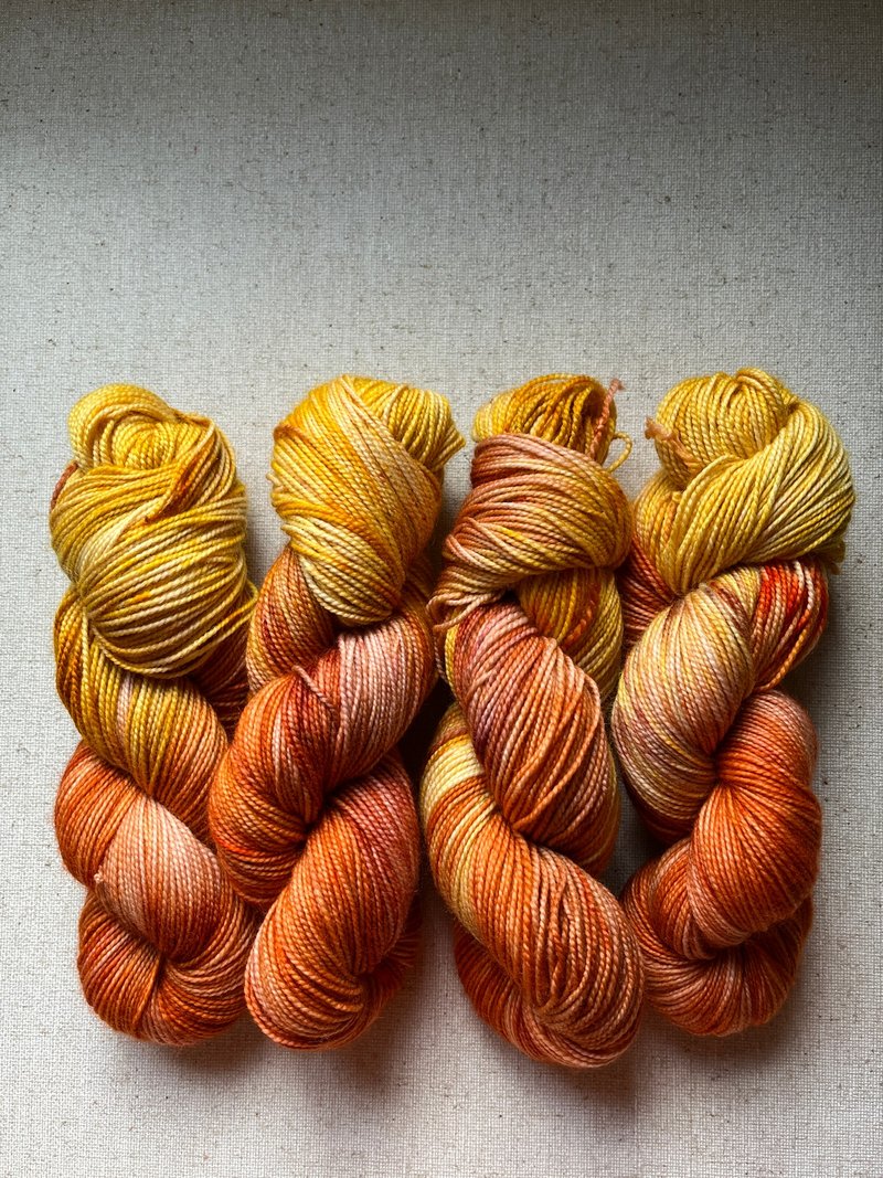 Hand-dyed wool thread-Thai milk tea - Knitting, Embroidery, Felted Wool & Sewing - Wool Orange