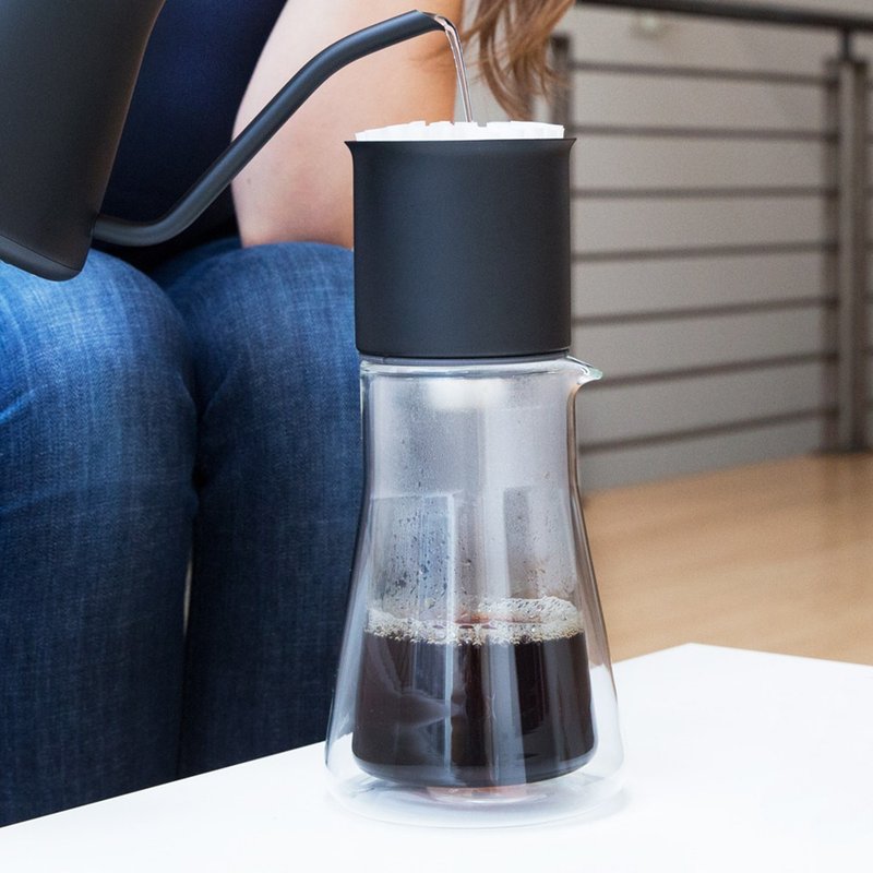 FELLOW Stagg Double Wall Carafe 雙層玻璃咖啡濾壺-含矽膠蓋 - 咖啡壺/手沖壺 - 玻璃 黑色