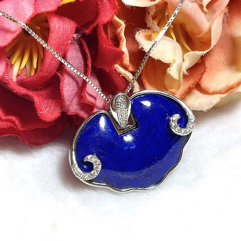 Multi-precious Stone/ natural lapis lazuli longevity lock pendant / Silver lock plate / wisdom Gemstone/ eyebrow wheel / safety lock - สร้อยคอ - คริสตัล สีน้ำเงิน