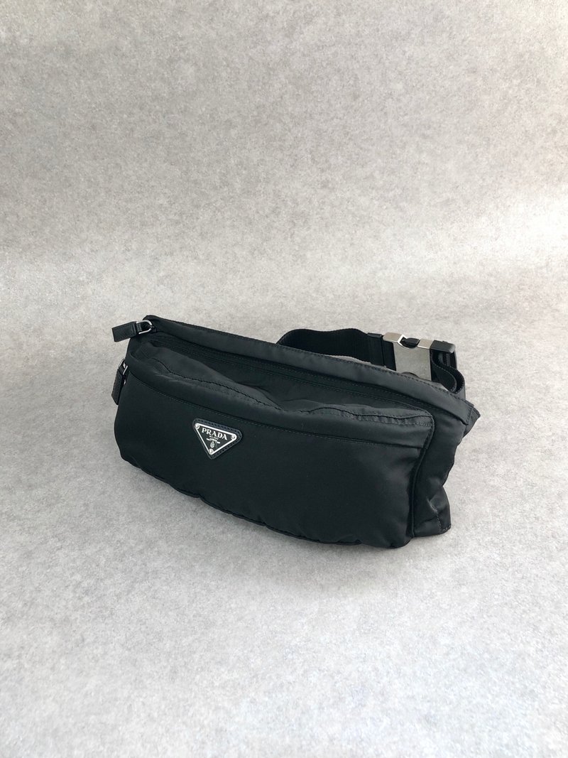 【 日本直送　名牌中古包 】PRADA プラダ ショルダーバッグ ブラック トライアングルロゴ ナイロン レザー サフィアーノ スリングバッグ dmm36r - 側背包/斜背包 - 尼龍 黑色