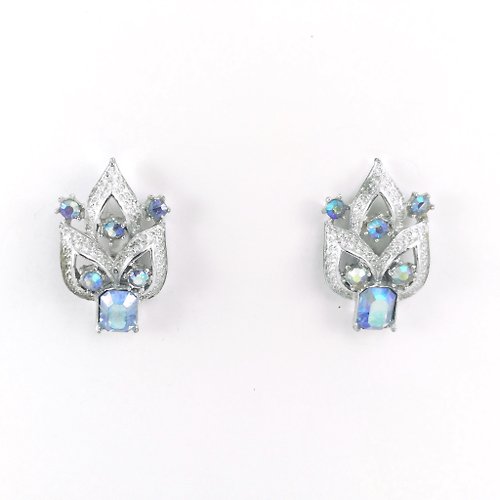 BOITE LAQUE Vintage Blue Aurora Borealis Rhinestone Earrings