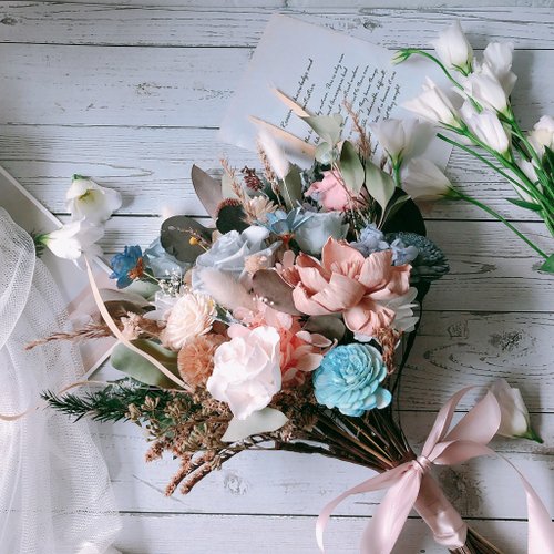 American Romance] Bridal Bouquet Nude Pink Dried Flowers Japanese Preserved  Flowers Recommended Wedding Photo Bouquets - Shop jsgreenhouse Dried  Flowers & Bouquets - Pinkoi