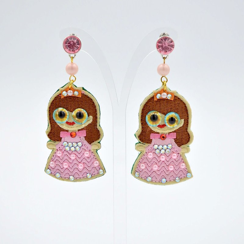 Embroidered Stereo Eyes Little Princess Earrings Swarovski Crystal Decoration - ต่างหู - วัสดุอื่นๆ สึชมพู
