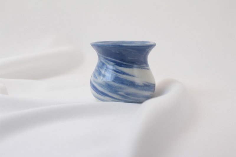 Ceramic flower pot - twisted tire sapphire blue - please be sure to confirm the size before subscripting - Pottery & Ceramics - Porcelain Blue