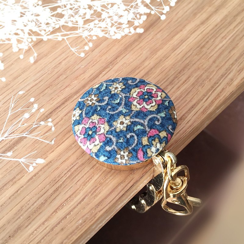 Bag hanger with Japanese Traditional Pattern, Kimono - arabesque - Charms - Other Materials Blue