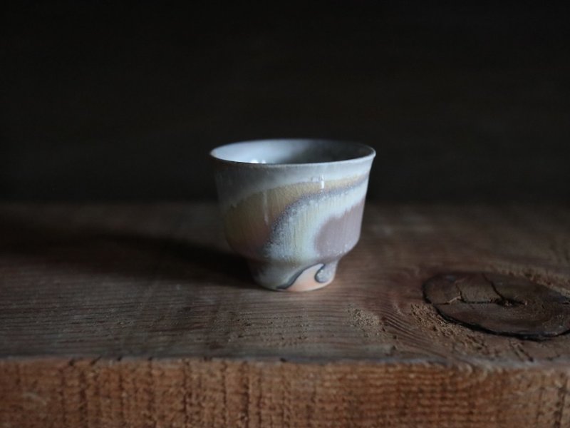雲霞落灰柴燒小茶杯 - 茶壺/茶杯/茶具 - 瓷 黃色