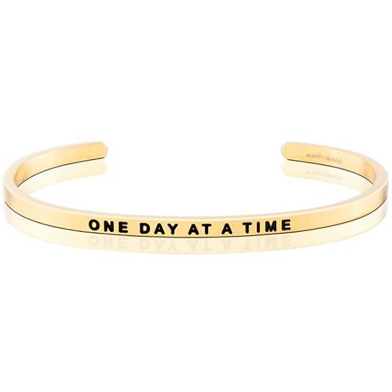 Mantraband悄悄話許願手環- One day at a time 隨遇而安 - 手鍊/手環 - 其他金屬 多色
