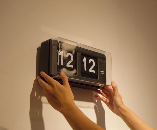 LARGE FLIP CLOCK by TWEMCO