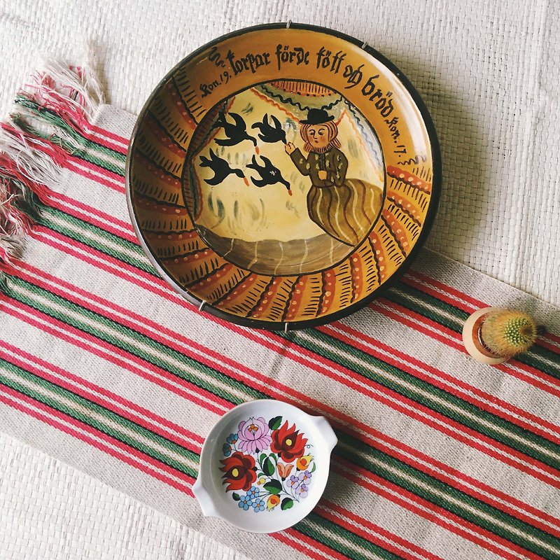 北欧の食料品-ハンガリー手描きの花プノンペン小皿カロチャハンガリー手描き花14Kゴールデンリム皿 - 小皿 - 磁器 ホワイト