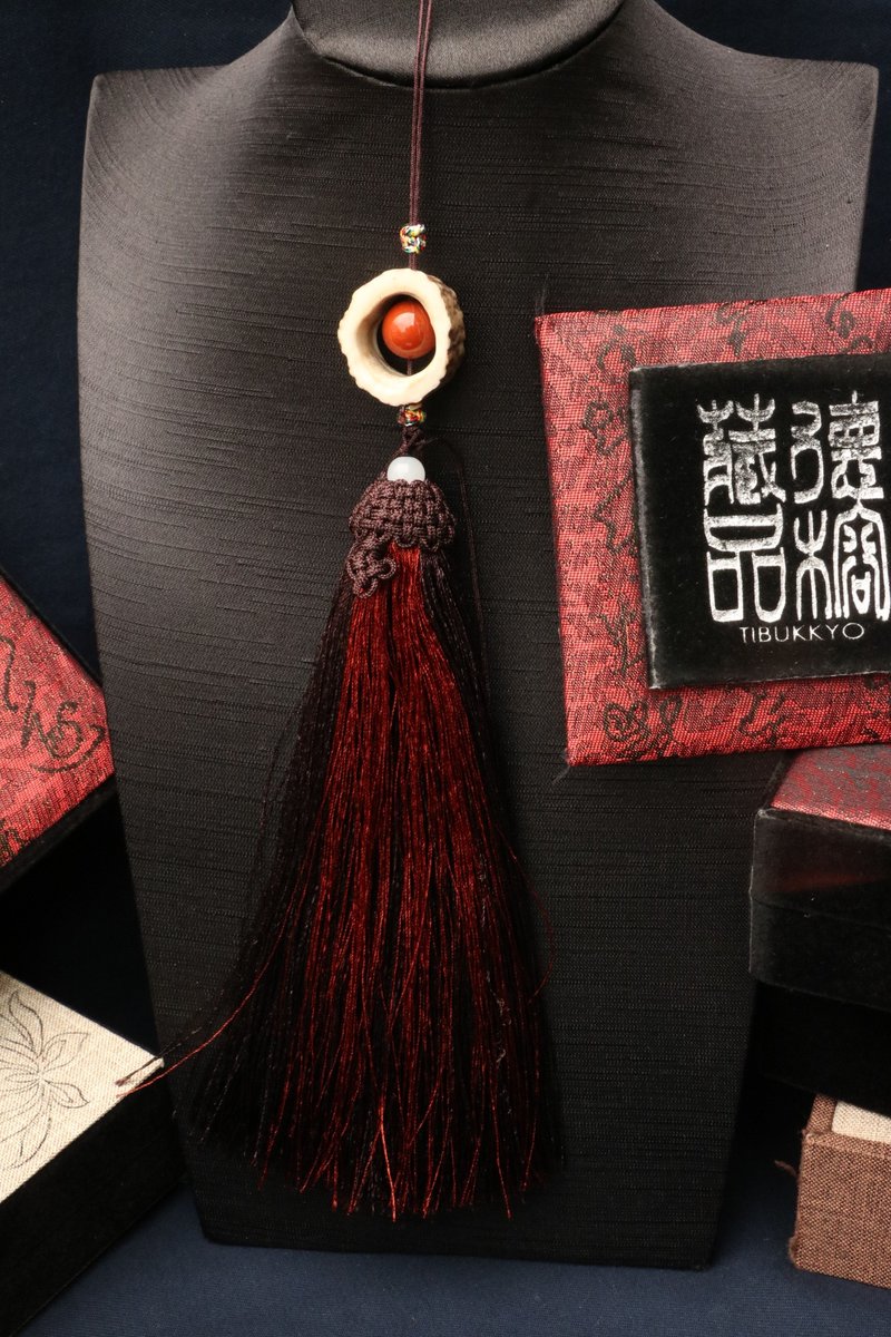 福鹿吉祥輪吊墜 歐洲自然脫落紅鹿角吊墜 南紅瑪腦吊墜 客製化平 - 項鍊 - 玉石 