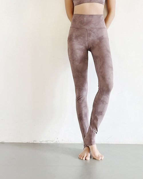 Highly elastic, skin-friendly and soft yoga pants – rose powder [Yoga pants/high  waist yoga pants/yoga leggings] - Shop NoMad Om Factory Women's Yoga  Apparel - Pinkoi