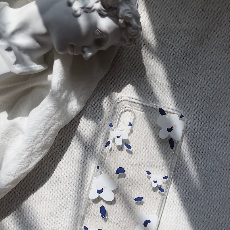 小さな白い花の季節／透明な空気圧のソフトシェル - スマホケース - プラスチック 