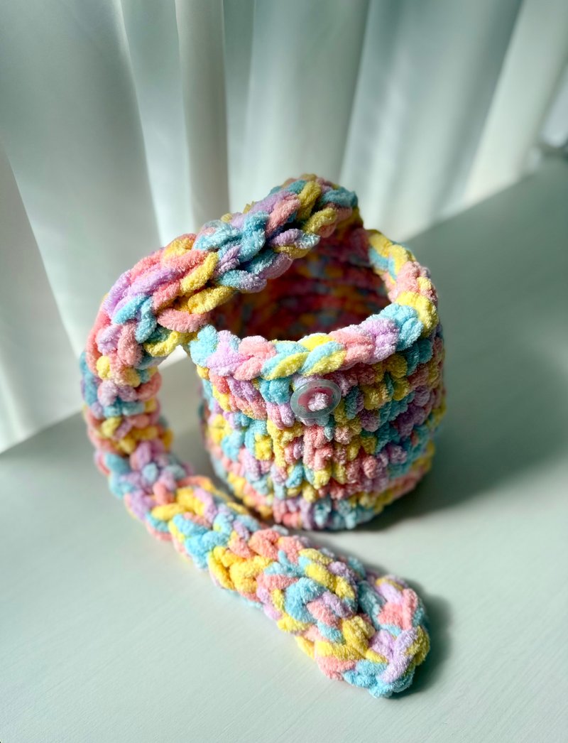 Cozy Knit Cat Tail Bucket Bag / Winter Essential / Bestie Gift Exchange / Christmas Gift - กระเป๋าหูรูด - ผ้าฝ้าย/ผ้าลินิน 