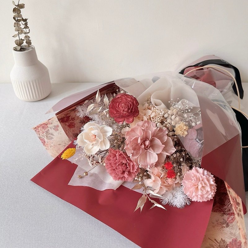 French Vintage Mother's Day Bouquet Everlasting Carnation Bouquet - ช่อดอกไม้แห้ง - พืช/ดอกไม้ สีแดง