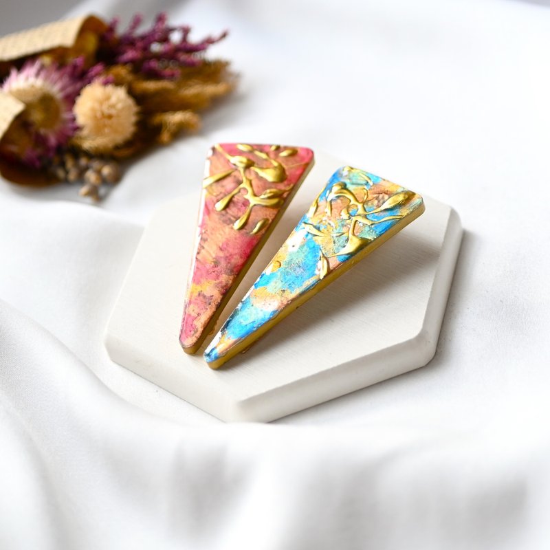 Triangle hair clip resin triangular light mature watercolor hand-painted - เครื่องประดับผม - เรซิน สีแดง