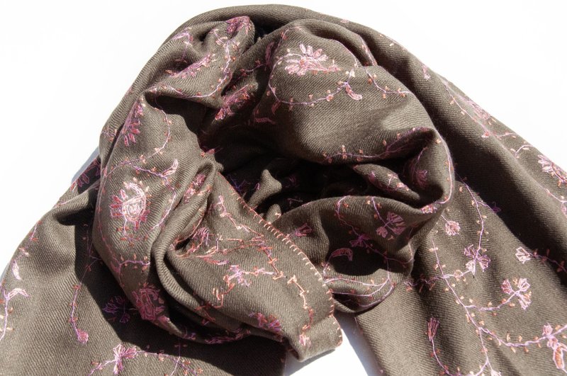 Cashmere/cashmere scarf/pure wool scarf/ring velvet shawl-embroidered flowers - Knit Scarves & Wraps - Wool Multicolor