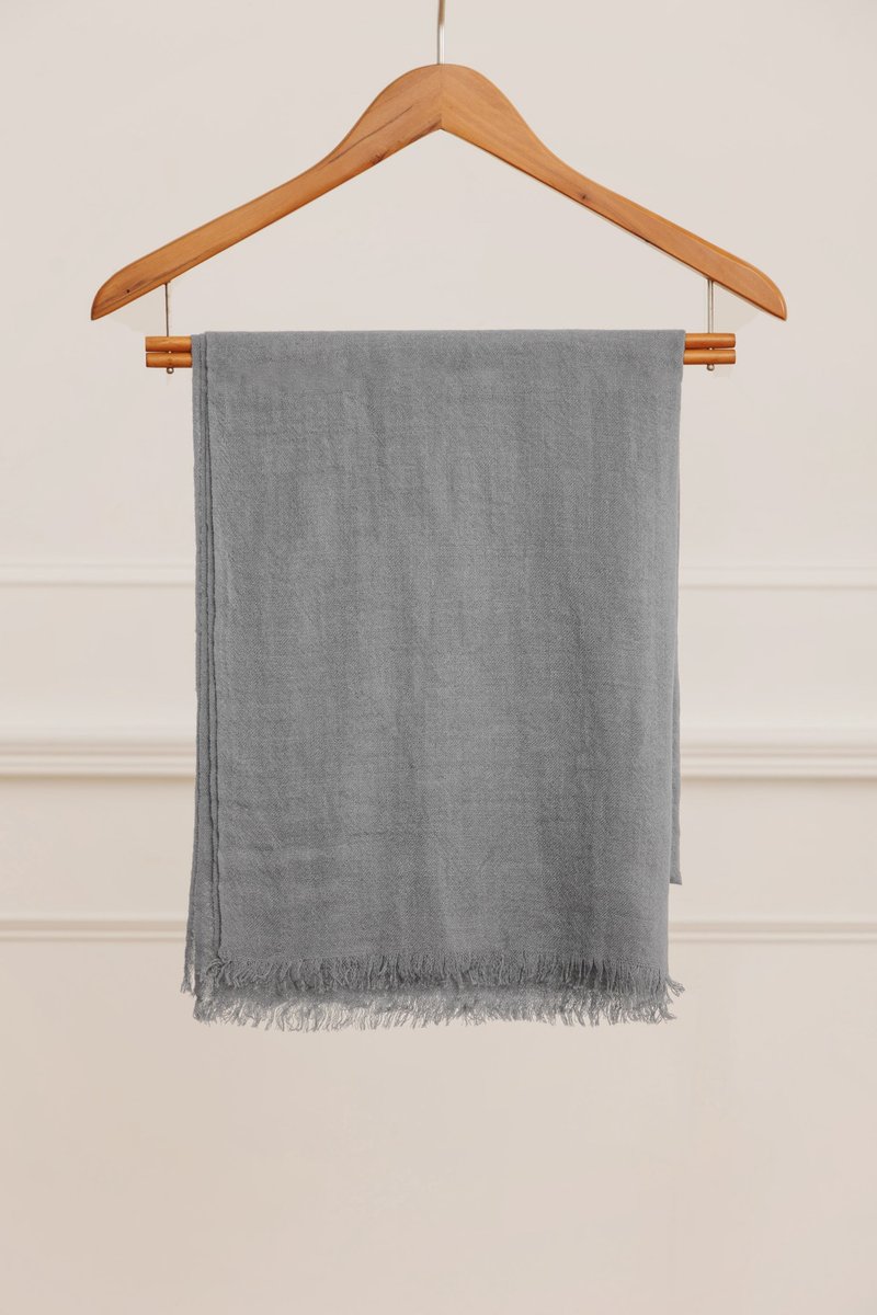 CASHMERE Thin and ultra-high count cashmere shawl | MID GRAY | - ผ้าพันคอถัก - ขนแกะ สีเทา