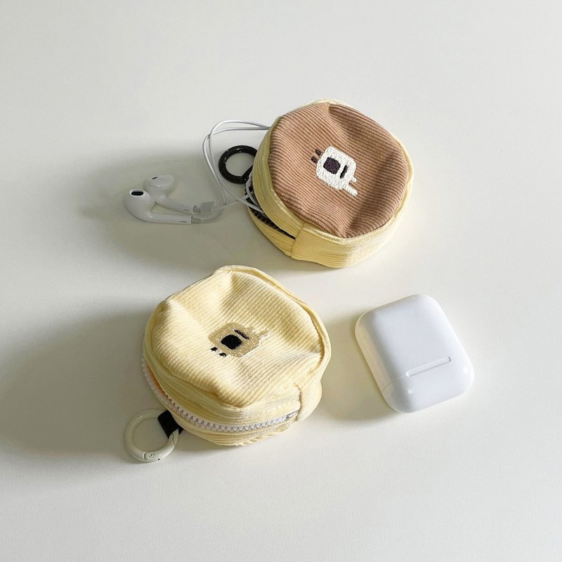 roll butter earphone pouch earphone storage airpods case - AirPods/耳機保護套 - 棉．麻 