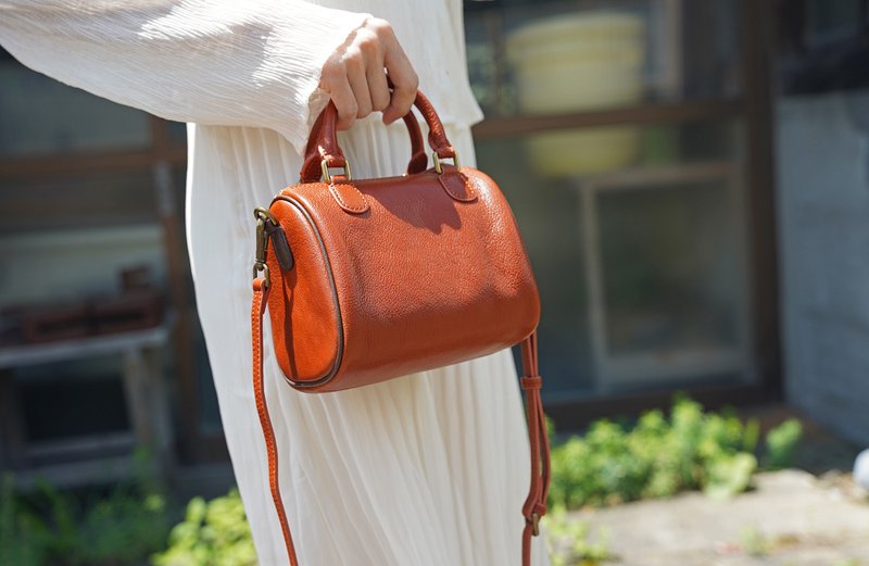 Small Boston Bag | Vintage Series | - Messenger Bags & Sling Bags - Genuine Leather Orange