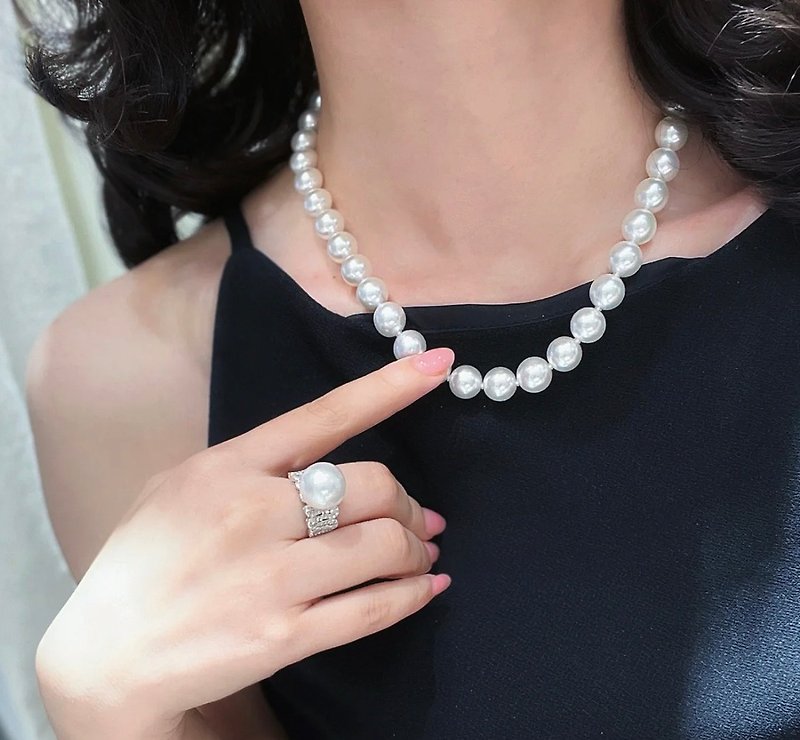 Chain natural freshwater pearl necklace cold white light large pearls - สร้อยคอ - ไข่มุก ขาว