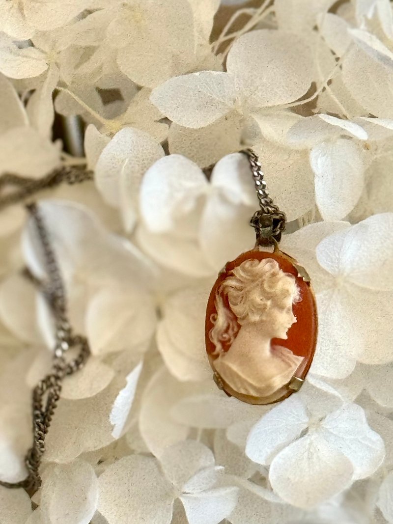 French Antique Cameo Embossed Agate Sterling Silver chain - สร้อยคอ - วัสดุอื่นๆ 