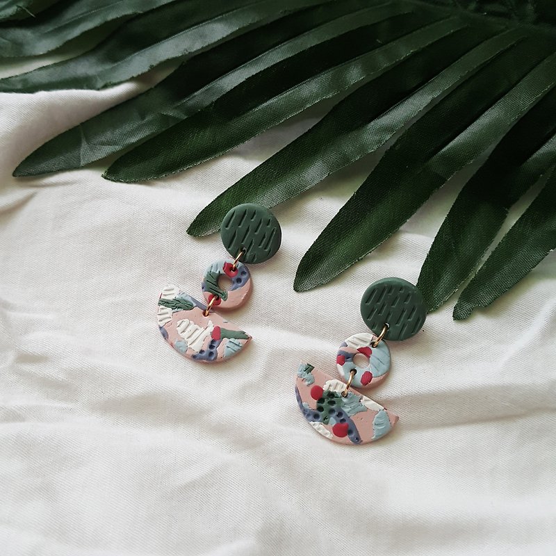 Sakura powder series - Japanese kimono color hand made earrings / earrings / ear / ear (semicircle) - Earrings & Clip-ons - Clay Multicolor