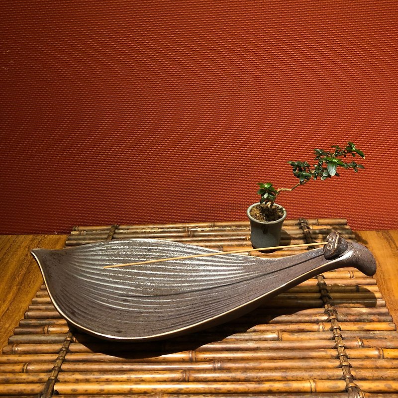 [Reclining incense seat, incense stick, incense plate] Ceramics - large - lotus leaf lotus pod lying incense seat - น้ำหอม - ดินเผา 