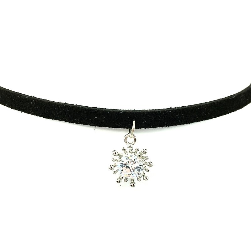 Silver Snowflake Rhinestone Necklace - Necklaces - Other Materials Black