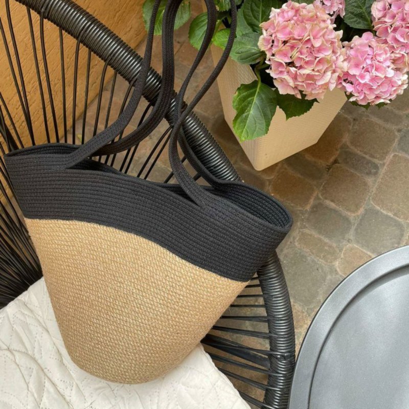 Market Bag French basket bag Beach bag. Summer bag Jute Bag Straw Beach Bag - กระเป๋าถือ - วัสดุอีโค สีดำ