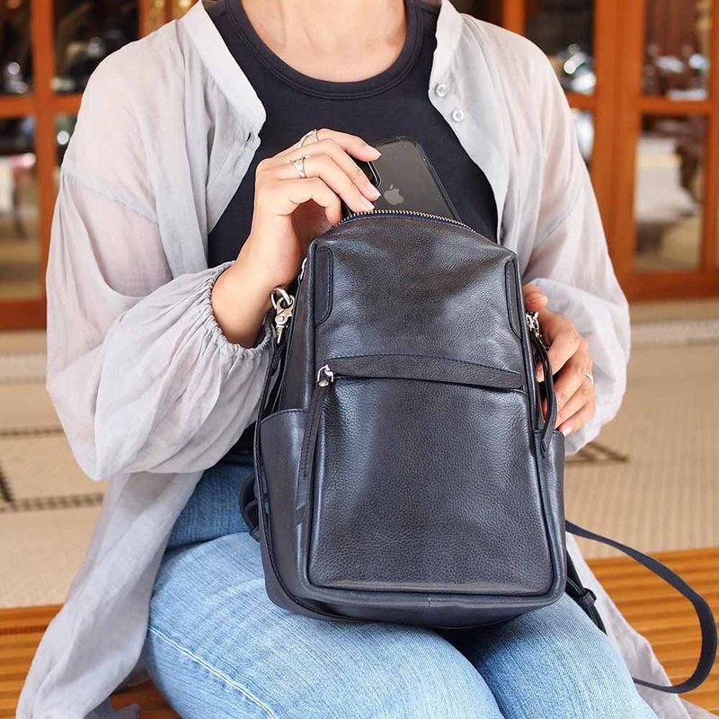 日本輕旅職人手工牛皮肩背/後背兩用包 Made by Baggy Port Japan - 後背包/背包/書包 - 真皮 