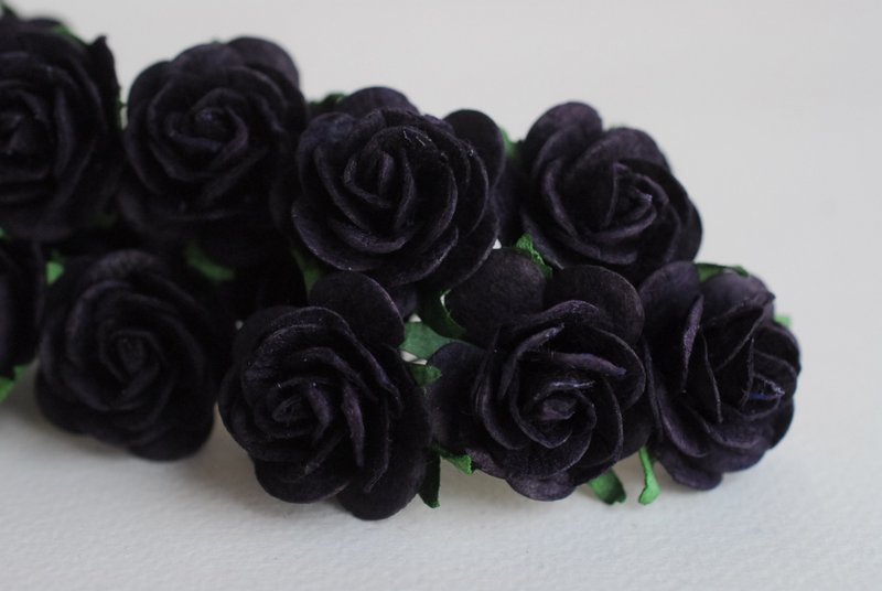 Paper flowers, centerpieces, artificial DIY, 50 pieces size 2.5 cm.,black color. - Other - Paper Black