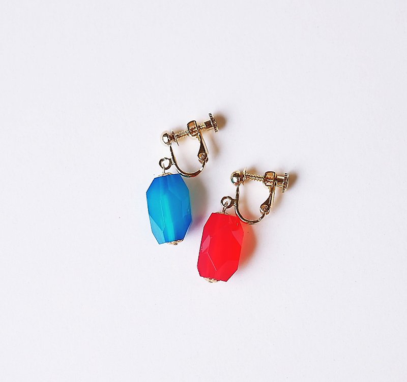 Multi-cut random type natural jade clip earrings 14K GF Mingyan - Earrings & Clip-ons - Gemstone Red