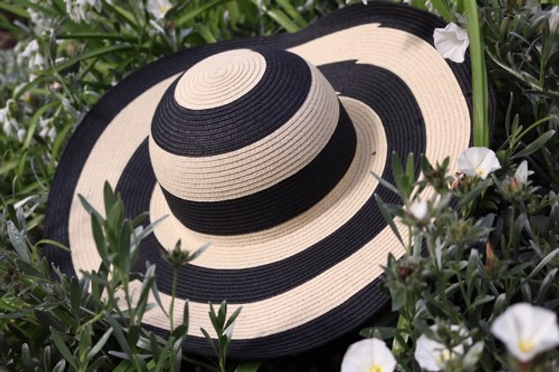 Wide brim striped hat "Liz" Liz - หมวก - ผ้าฝ้าย/ผ้าลินิน 