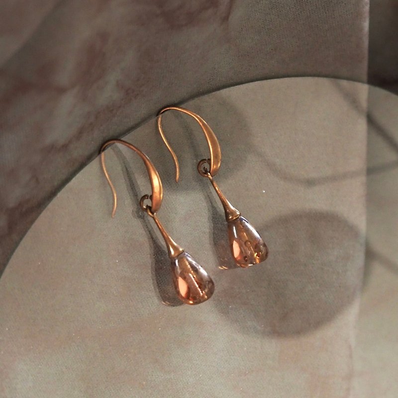 融彩水滴玻璃珠 黃銅彎月耳鉤 裸晶 - 耳環/耳夾 - 其他金屬 卡其色