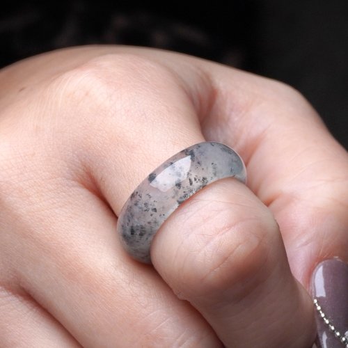 瓔珞珠寶盒 E.L.Jewelry Box 玻璃種飄烏雞翡翠戒指戒圈 | 國際10圍 | 天然緬甸玉翡翠A貨