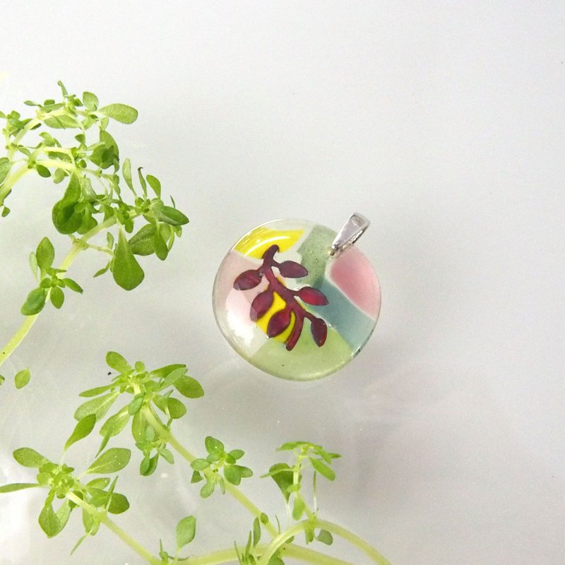 Handmade Kiln-fired Glass Pendant - Flowers and Plants - สร้อยคอ - กระจกลาย หลากหลายสี