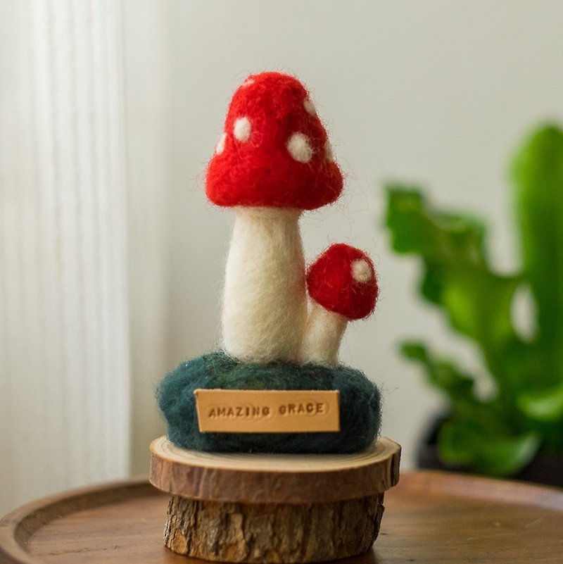 Mushroom Elf Wool Felt Business Card Holder Large - Items for Display - Wool Red