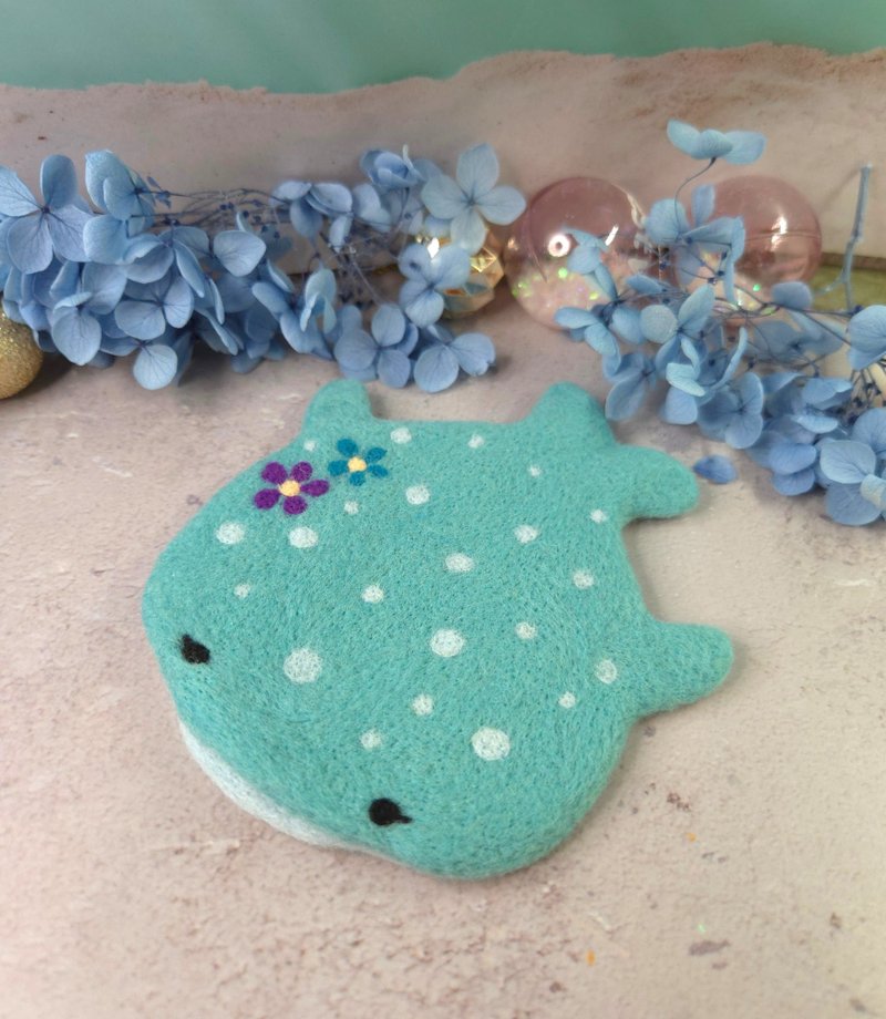 Tofu Shark Wool Felt Coaster Whale Shark Tofu Shark - Coasters - Wool Blue