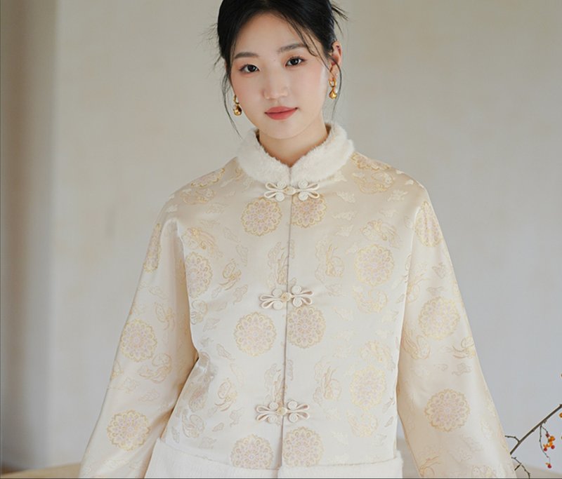 祥瑞 新中式復古中國風 提花織錦盤扣上衣 - 女上衣/長袖上衣 - 聚酯纖維 黃色