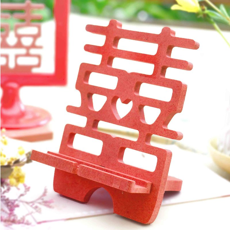 Marriage into the house, mobile phone holder / business card holder wedding [customized wedding small things] - Phone Stands & Dust Plugs - Wood Red