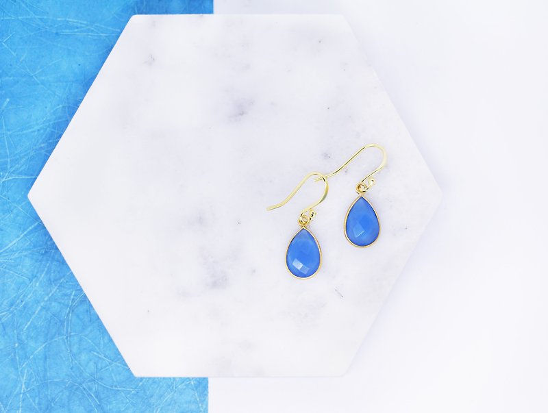 Edith & Jaz • 藍色玉髓水滴形純銀耳環 - 耳環/耳夾 - 寶石 藍色