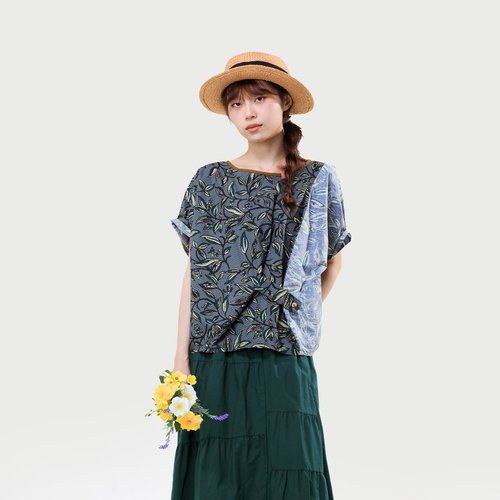 And by tan&luciana 秋海棠印花釦帶拼接上衣