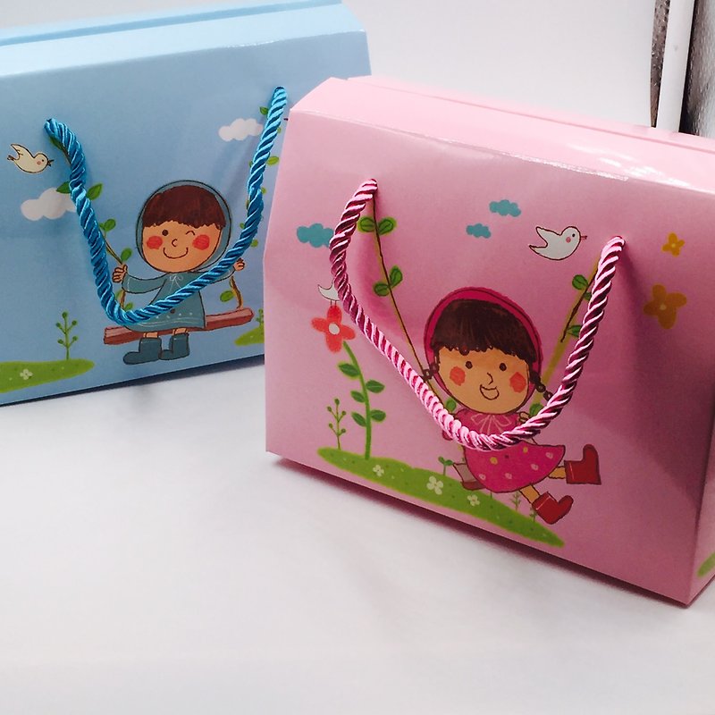 Boy and girl hand gift box small - Other - Paper Multicolor