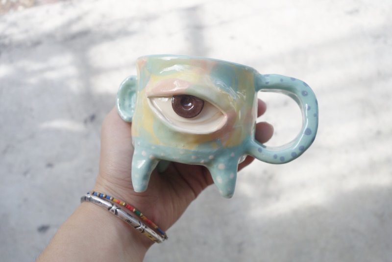 Handmade ceramic blue mug cup eye in water colour pastel. - 花瓶/陶器 - 陶 藍色